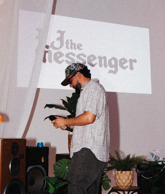 Lj the Messenger